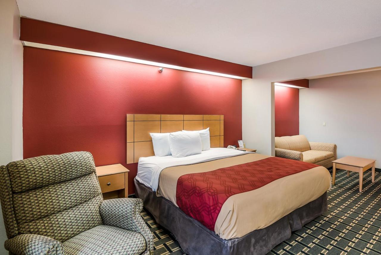 Econo Lodge Inn & Suites Peoria Illinois Ngoại thất bức ảnh