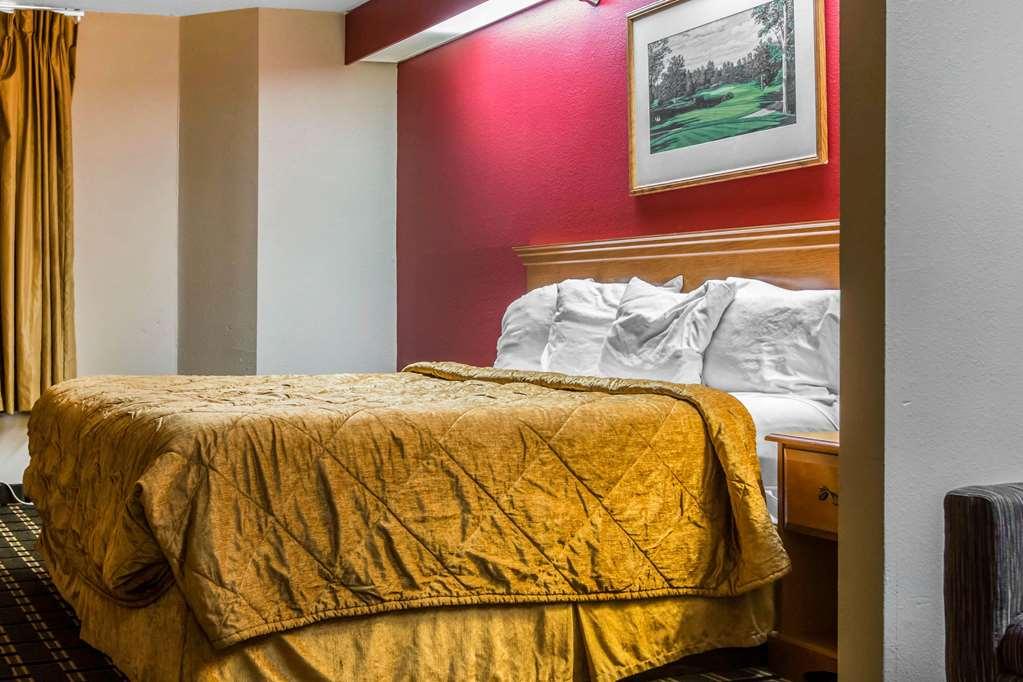 Econo Lodge Inn & Suites Peoria Illinois Phòng bức ảnh