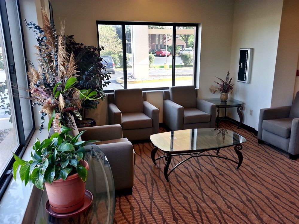 Econo Lodge Inn & Suites Peoria Illinois Ngoại thất bức ảnh